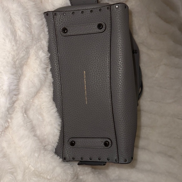 EXCELLENT CONDITION COACH ROGUE 25 with RIVETS - Picture 4 of 7